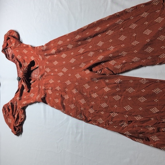 Lily Rose Tie-Front Cut-Out Capri Jumpsuit Size XS - Picture 3 of 5